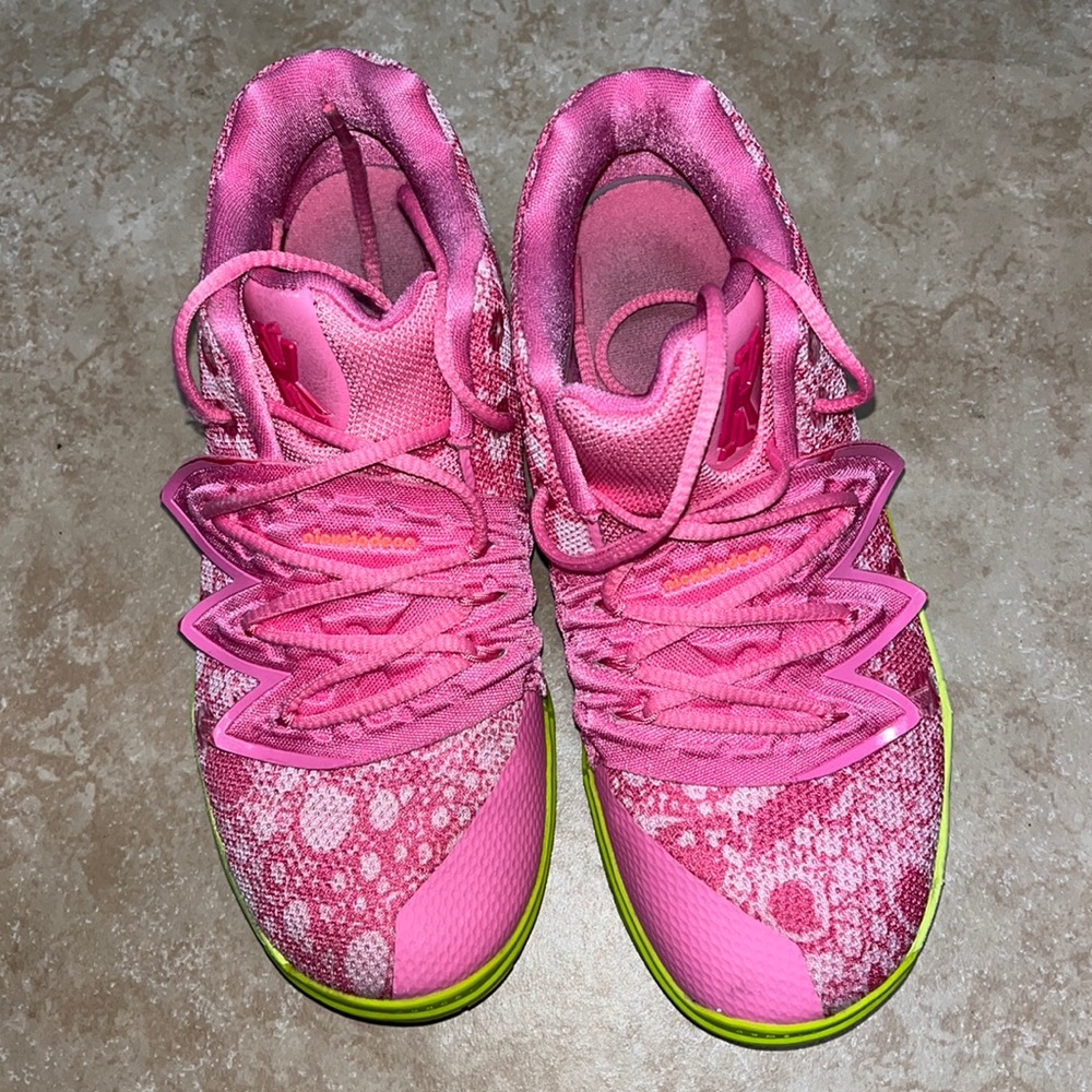 Boys sneakers